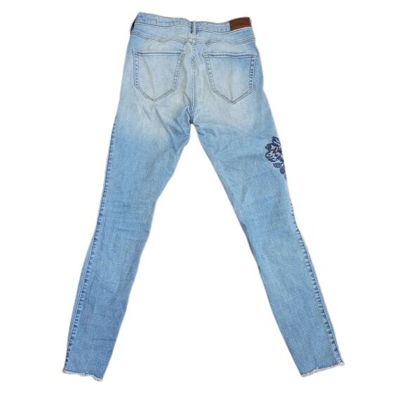 Hollister Ultra High Rise Super Skinny Embroidered Distressed Blue Jeans Size 26 - Picture 2 of 12